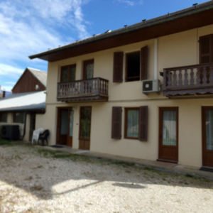 Propriété de 243m2 sur 1290m2 de terrain